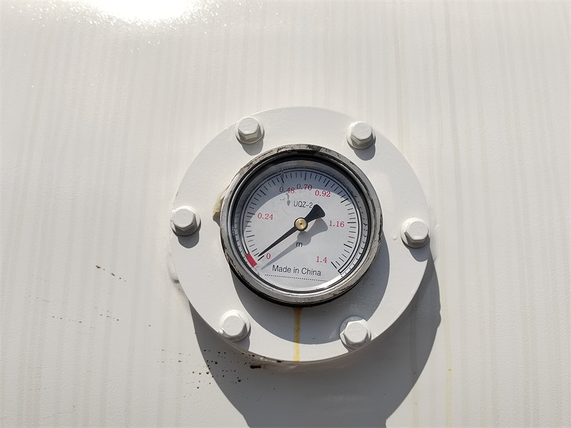 HOWO 6×4 fuel tanker truck HOWO 6×4 fuel tanker truck