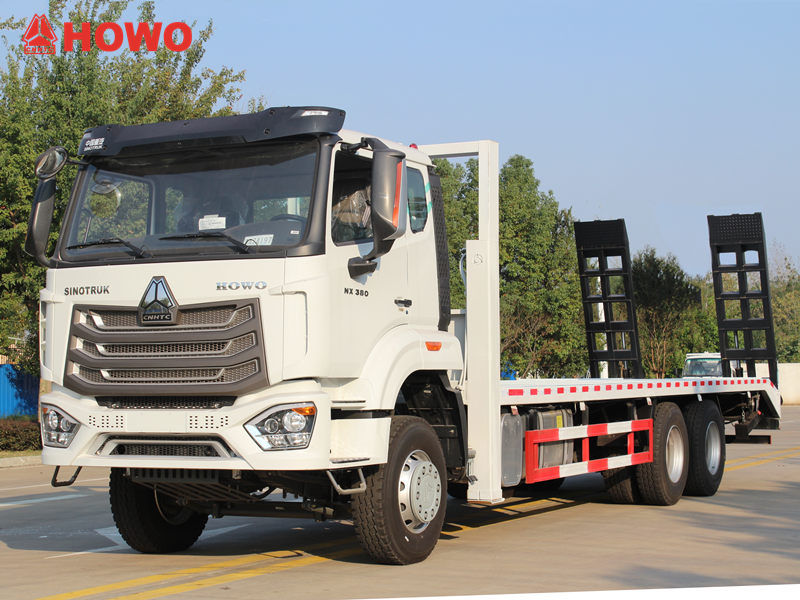 HOWO လေးလံသော 6x4 flatbed self-loader ထရပ်ကား