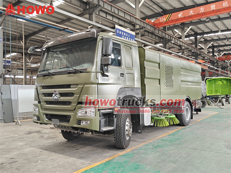 HOWO road sweeper truck with brush