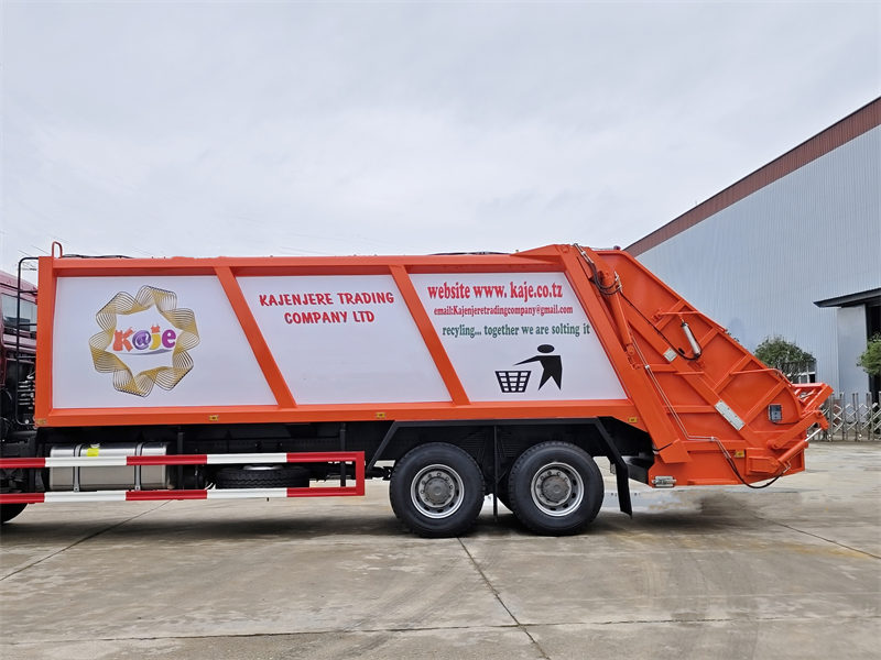 Howo garbage compactor truck