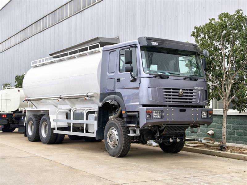 Howo 20000L water tank truck