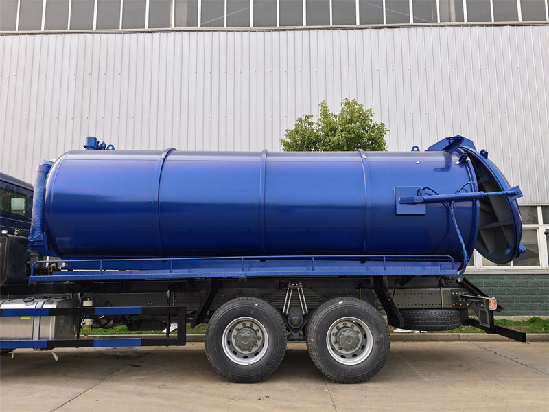 HOWO 20000L sewage tank truck