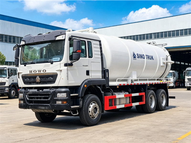 Howo 20000L sewage vacuum tank truck